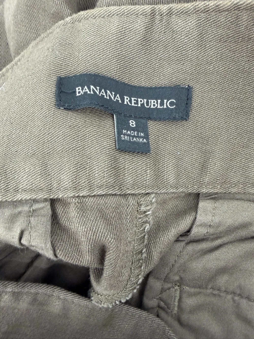 Banana Republic Heritage Explorer Pant in Potting Soil size 8 Women’s